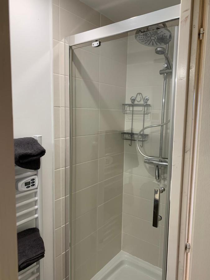 Resid Home 5 - Duplex Cosy Avec Parking Gratuit Saint-Léonard Eksteriør billede